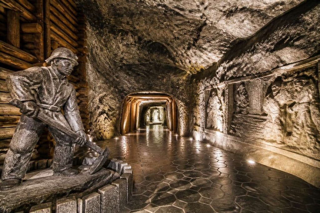 Visiter la mine de sel de Wieliczka : sur les traces des légendes
