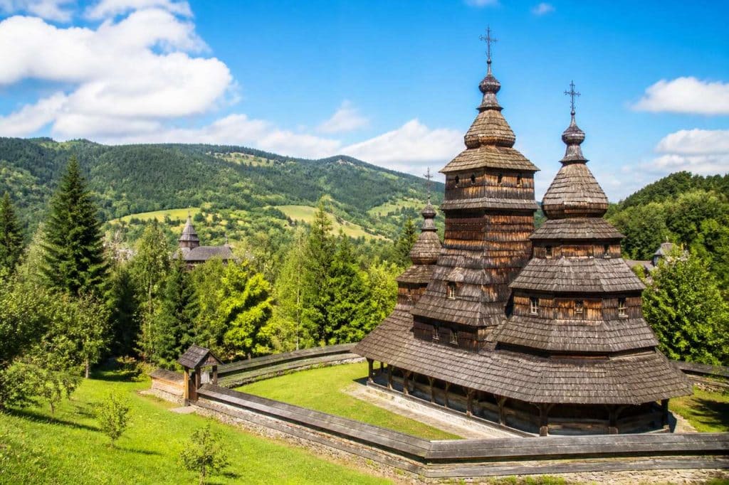 Les églises en bois des Carpates en Pologne et en Ukraine