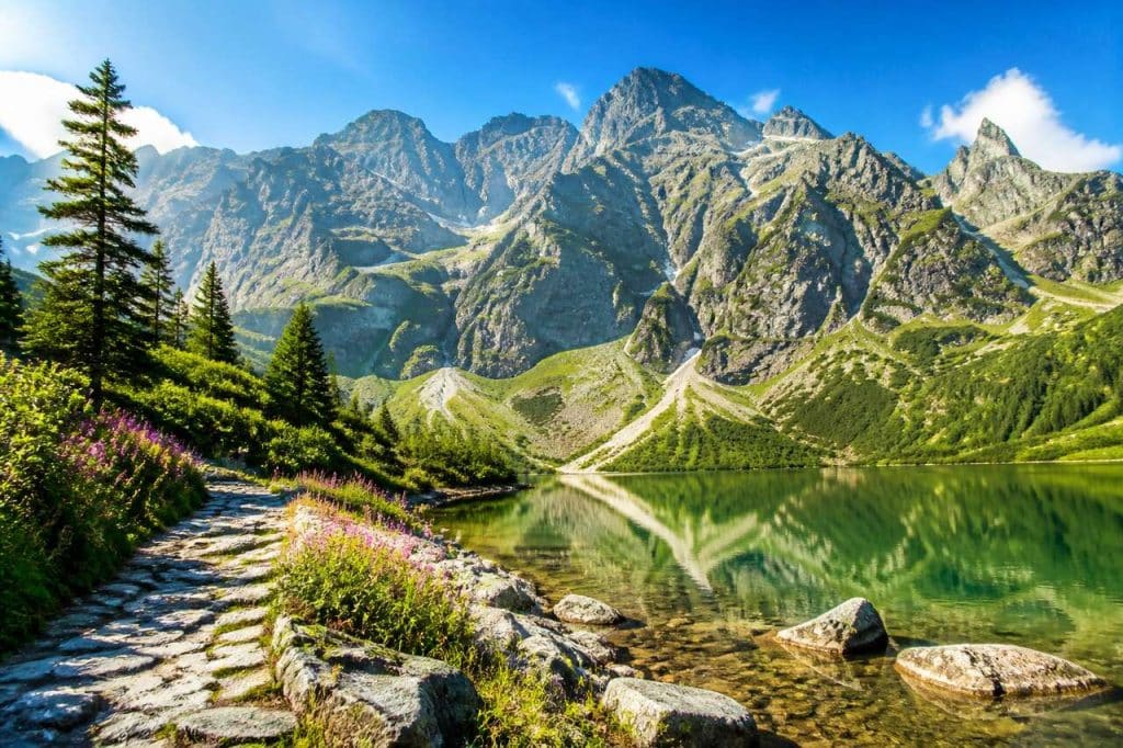Randonnée à travers les sommets : explorez le toit de la Slovaquie