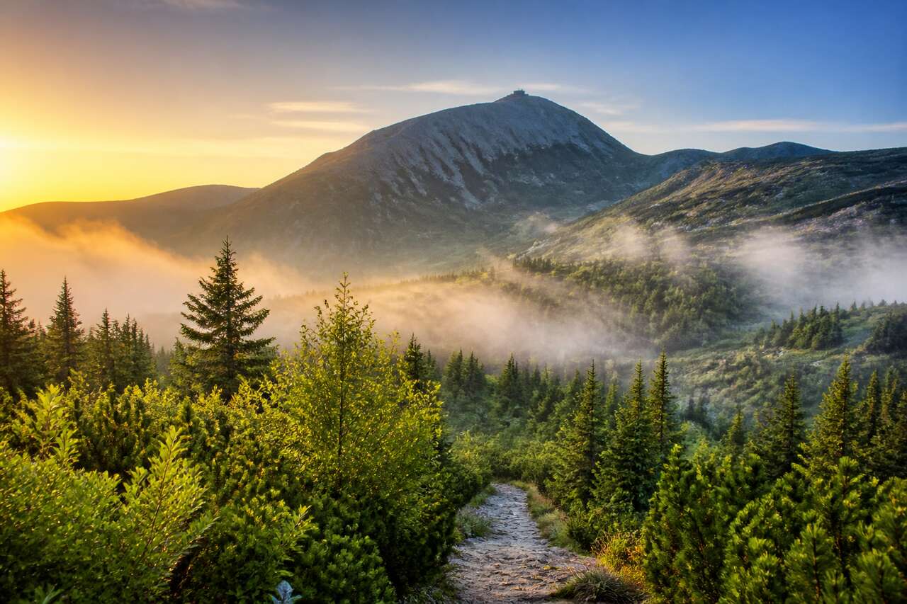 Randonnée à travers les paysages mystiques du parc national des Karkonosze